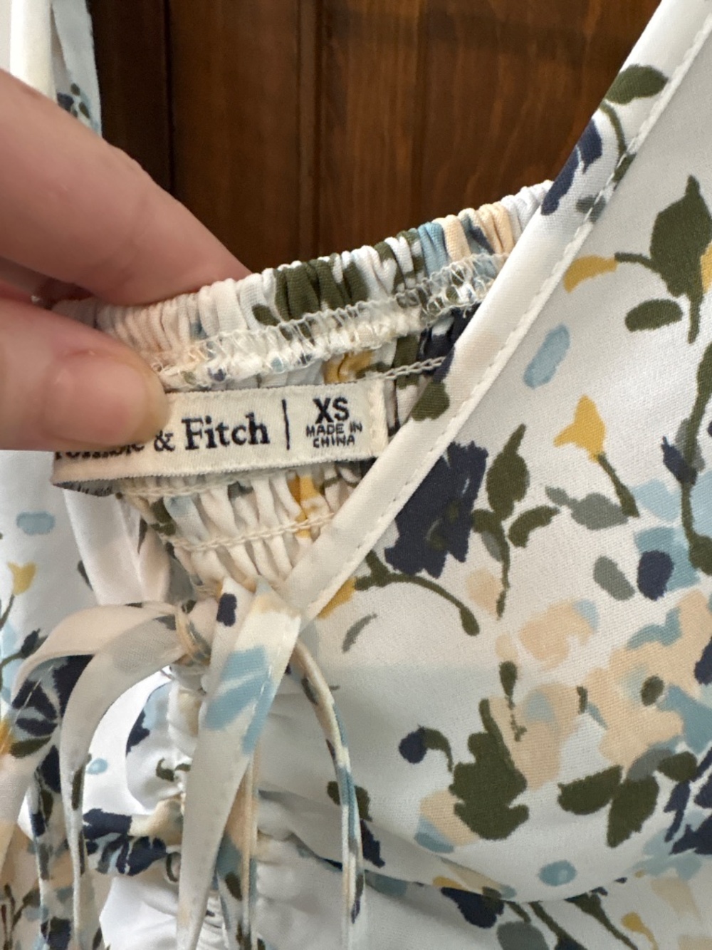 Floral Top - Picture 3 of 3